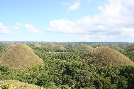 Chocolate_Hills_web