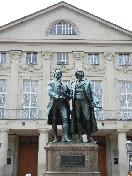 14-Weimar Dichterdenkmal